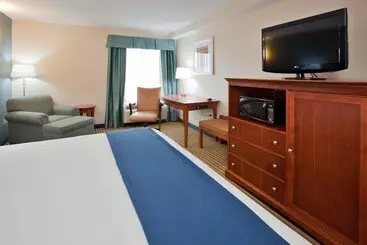 Holiday Inn Express Hotel & Suites Fredericksburg, An Ihg