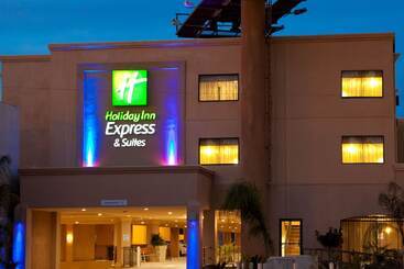 Holiday Inn Express Hotel & Suites Woodland Hills, An Ihg
