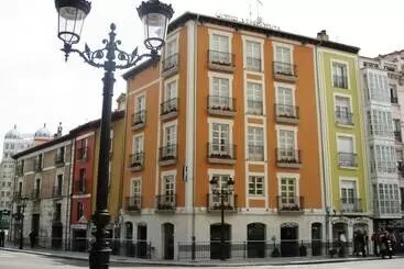 בית מלון כפרי Via Gotica