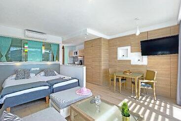 Апартаменты Punta Del Rey Adults Only