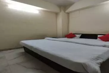 Hotel Oyo 82962 Kusum Palace Banquet Hall