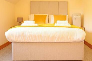 Majatalo Highland Stays   Rushfield House Rooms