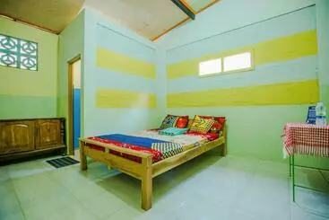 Pension Gandrung Payungan Family Inn