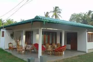 Hotelli Xaviers Nila Villa