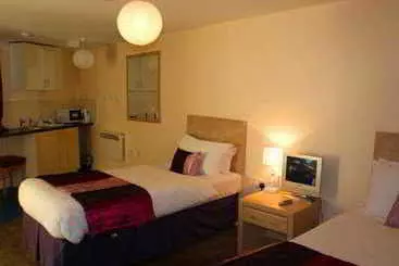 City Express Aparthotel