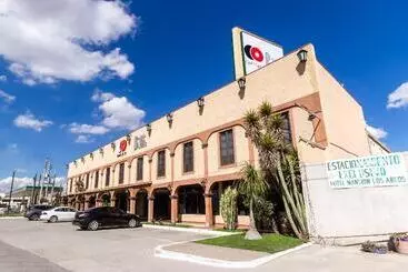 هتل Capital O Mansión Los Arcos