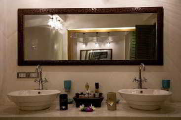 La Petite Indochine Hotel