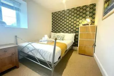 ホテル The Lansdowne Guest House