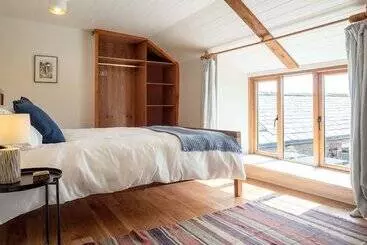 Hotel Wayside Cottage