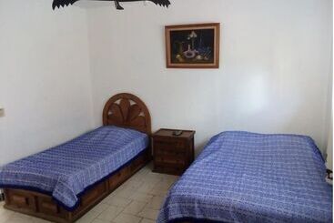 فندق Hospedaje Jardinera