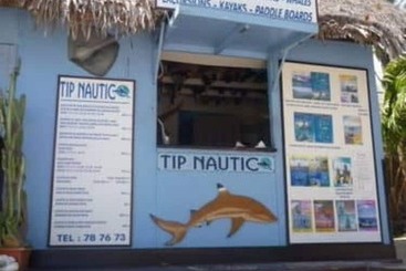 هتل Les Tipaniers