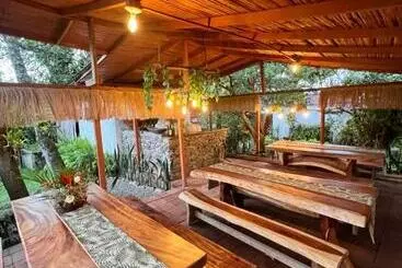 Hotelli Villa Sonia Eco Hostel