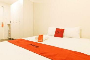 Hotel Reddoorz At Mytown Istanbul Makati  Quarantine