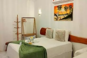 Pensión Japaratinga Suites