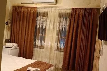 ベッドアンドブレックファースト Doğanbey Konaği