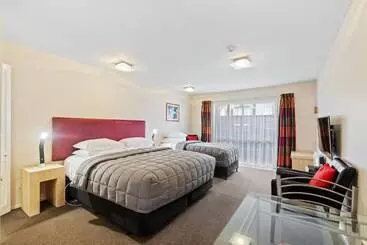 Hotel Tussock Peak Lodge