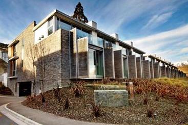 Pounamu Apartments