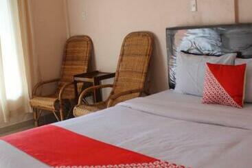 הוסטל Berastagi Backpacker Rooms By Oyo Rooms