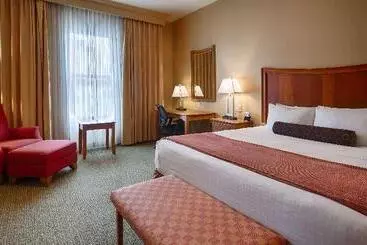 Best Western Plus Swiss Chalet Hotel & Suites