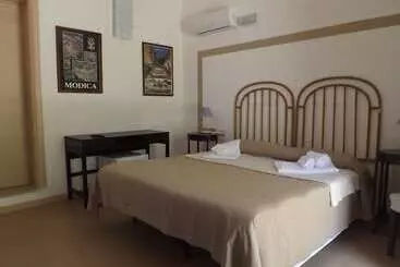 Neeton Noto Bed & Breakfast