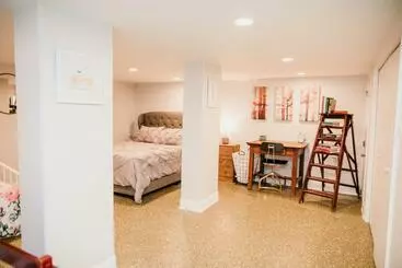 ペンション Oasis Of Martinsville Pool Private Guest House