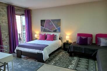 פנסיון Rustic House Fundão