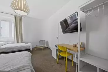 簡易ホテル Pension Petit