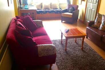 ホテル Slane Farm Hostel, Cottages And Camping