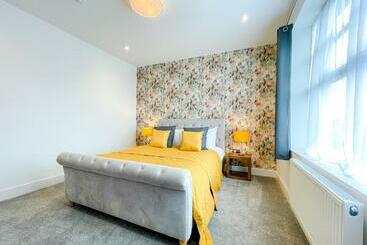 پانسیون 46 Ashfield Rd, Altrincham