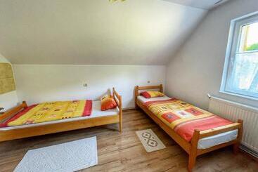 بنسيون Kati Guesthouse