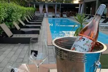 Pensionat Player S Pool&rooms