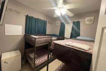Miami Vibes Hostel Like Shared Room