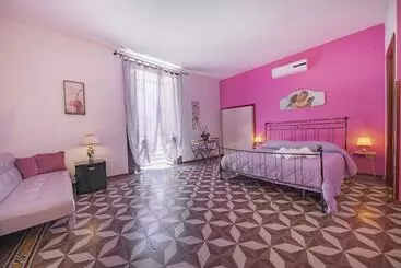 ベッドアンドブレックファースト Dolce Vita Rooms And Apartments