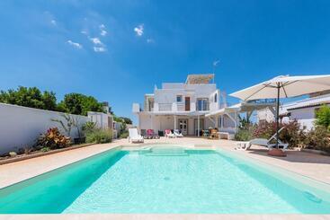 Tramontana Tre Archi B&b