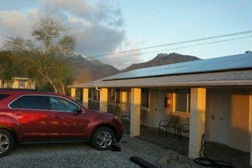 Borrego Springs Motel