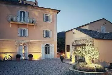 ペンション A Villa Di Rutali