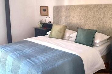 مبيت وإفطار Casa Rural Los Danzantes