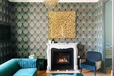 تختخواب و صبحانه La Maison De Martha
