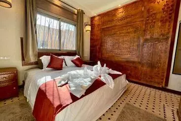 ホテル Apartments Lexpert  Riad The Family