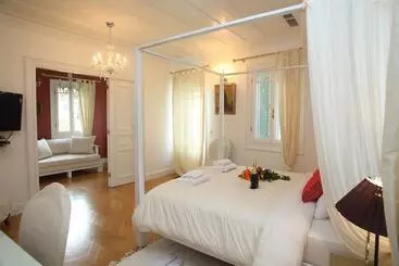 בית מלון כפרי The Aigli