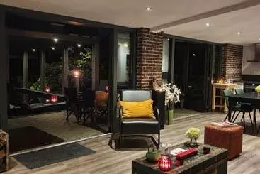 Downtown Hideaway, B&b Grand Deluxe