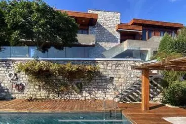 تختخواب و صبحانه Family Suite With Garden And Amaizing View To Lugano
