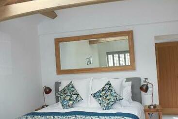 Bed and Breakfast Bryher Cottage