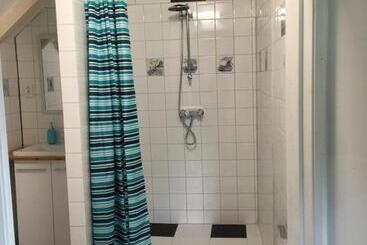 Aamiaismajoitus (B&B) Nergena Zimmer Frei