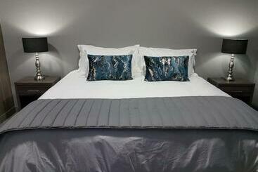 Pension A’ La Maison Guesthouse