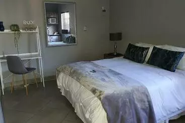 Pension A’ La Maison Guesthouse