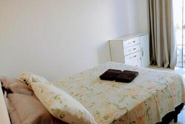 پانسیون Residencial Dona Duda