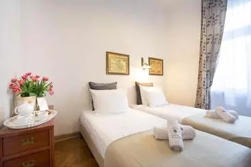 Ventus Rosa Apartments