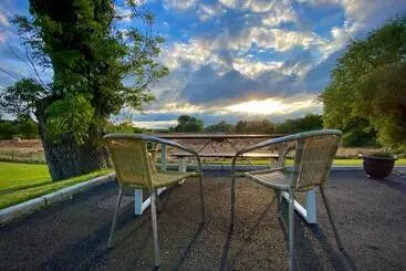 Bed and Breakfast Bailey S Court, Guest Accommodation