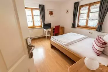 Pension Ammergau Lodge